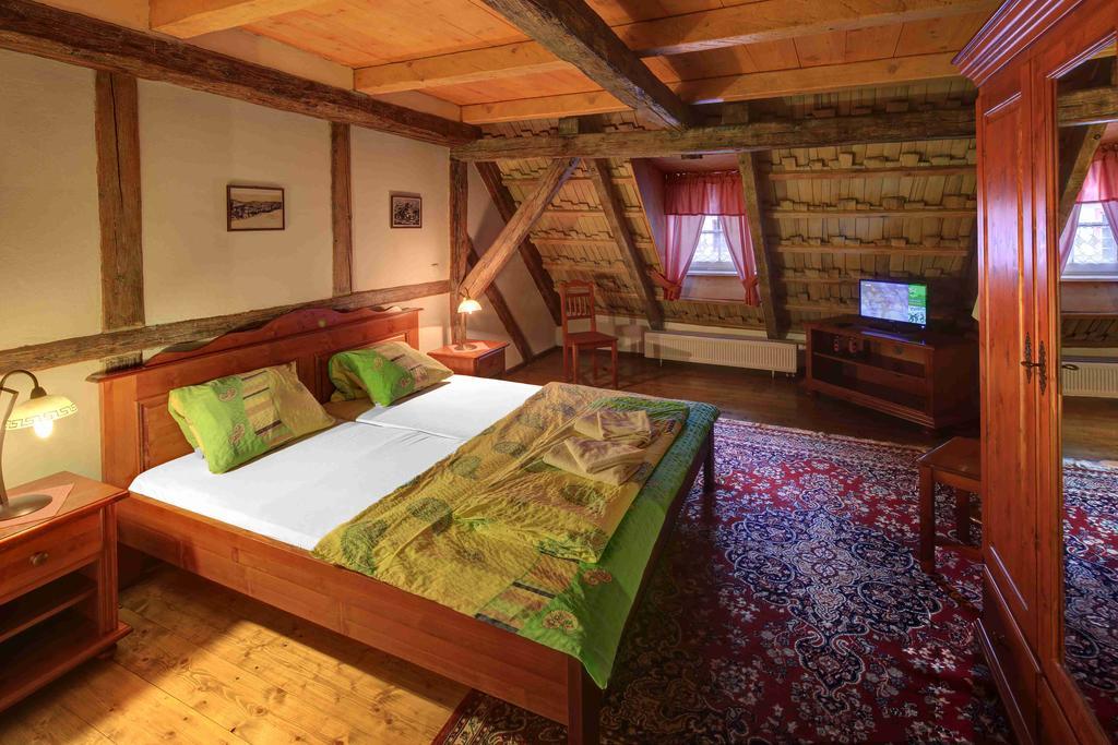Hradni Basta Hotel Bečov nad Teplou Exterior foto