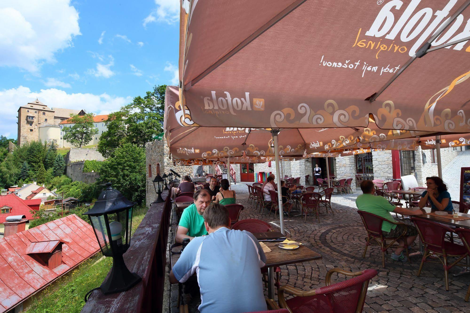 Hradni Basta Hotel Bečov nad Teplou Exterior foto