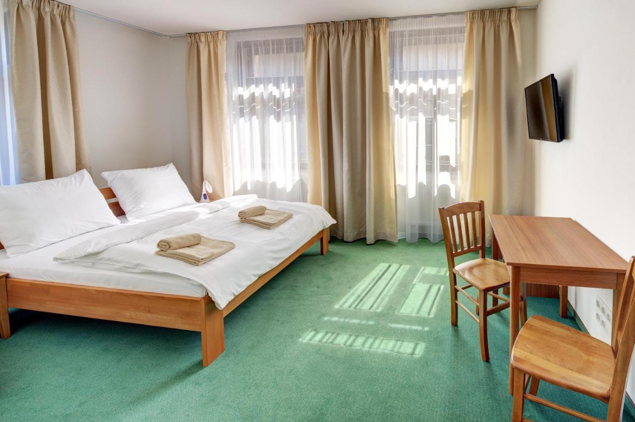 Hradni Basta Hotel Bečov nad Teplou Exterior foto