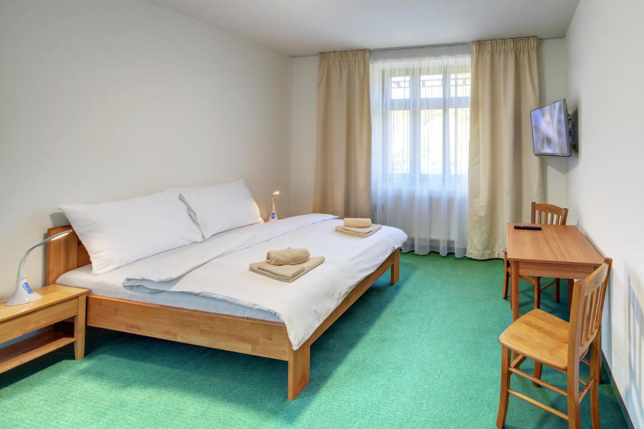 Hradni Basta Hotel Bečov nad Teplou Exterior foto